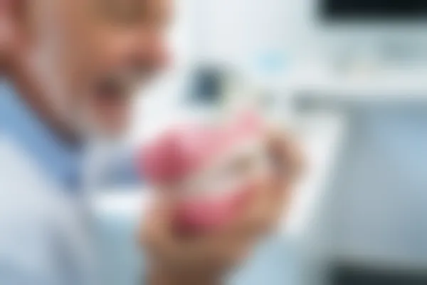 优惠价仅需2500元起，昆山益达口腔口腔修复服务原价3000元起，助您轻松实现健康迷人的笑容！