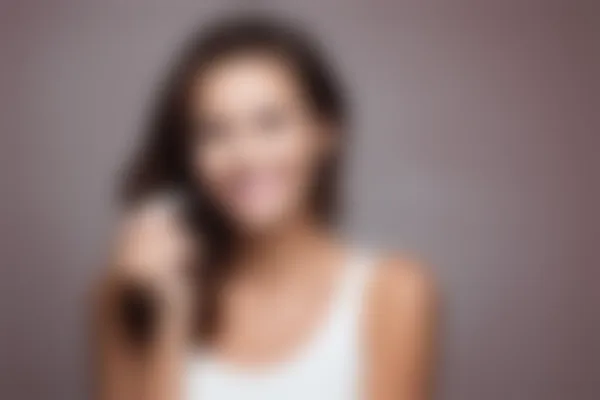 广州广大口腔门诊部（海珠院区）限时优惠：活动义齿原价3000元起，现在仅需2500元起，抓紧时间，机会难得！