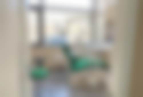 伯瓷口腔诊室