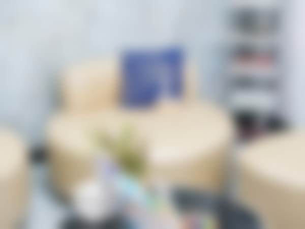 深圳南州口腔门诊部休息区