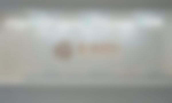  深圳普瑞眼科医院前台