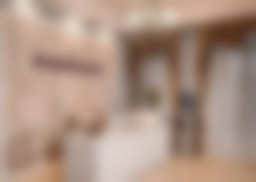嘉兴海宁维多利亚医疗美容医院前台