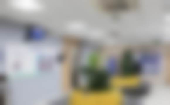总结:专精资质+透明收费,到院即享暖心服务